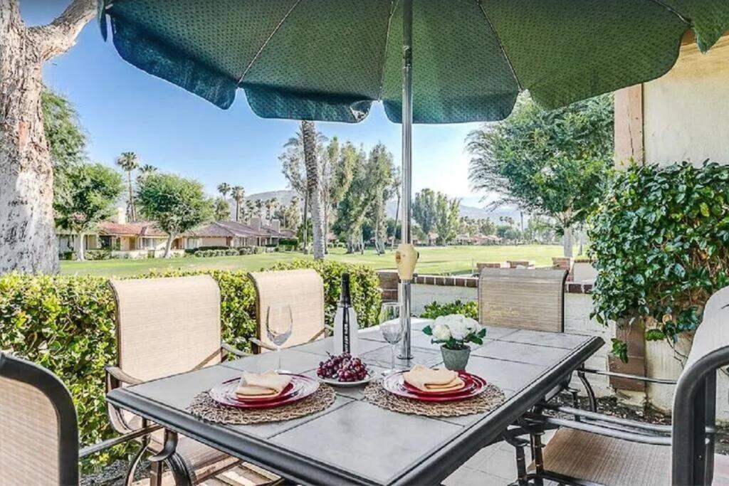 Private Country Club Condo On Awesome Golf Course! Παλμ Ντέζερτ Εξωτερικό φωτογραφία