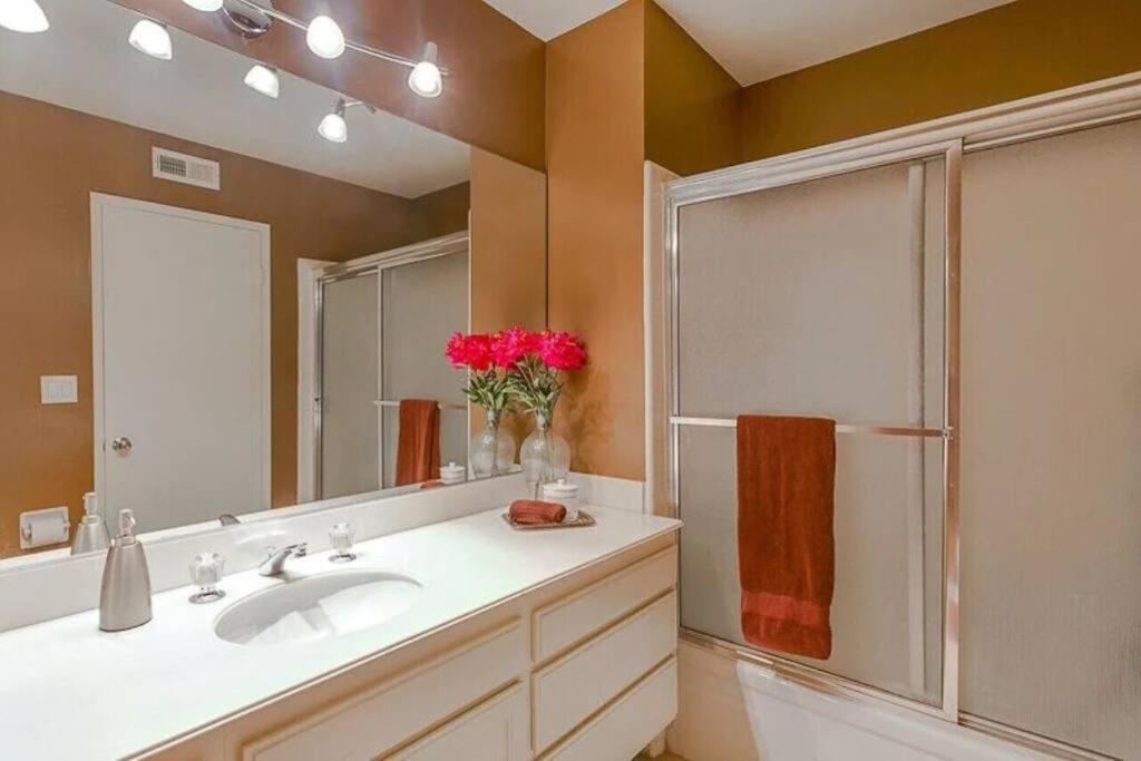 Private Country Club Condo On Awesome Golf Course! Παλμ Ντέζερτ Εξωτερικό φωτογραφία