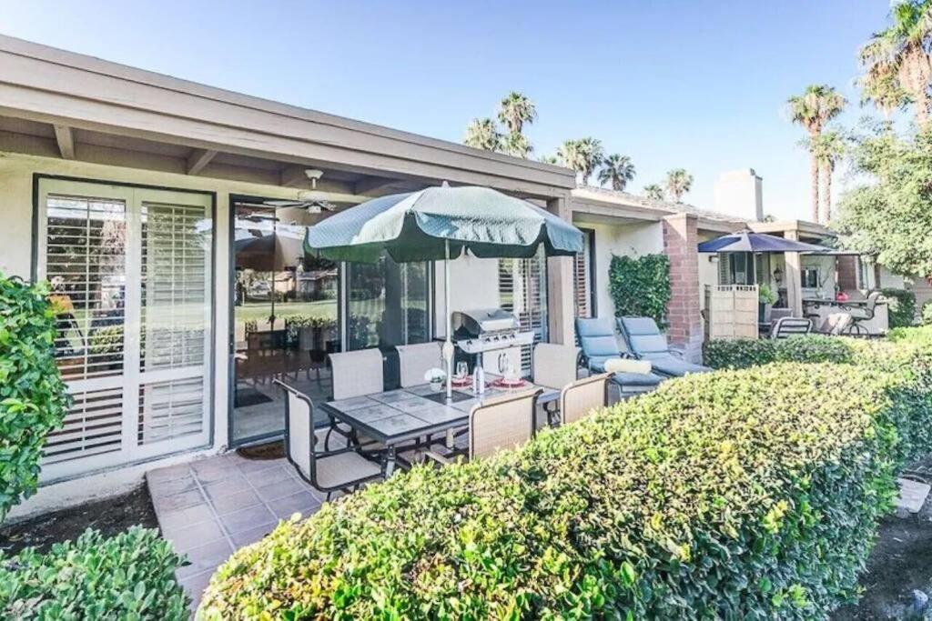 Private Country Club Condo On Awesome Golf Course! Παλμ Ντέζερτ Εξωτερικό φωτογραφία